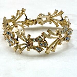 Vintage Gold-Tone Floral Crystal Bracelet with Iridescent Blue Accents